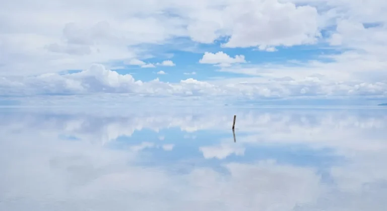 Salar de Uyuni Travel Guide: My Journey to the World’s Largest Salt Flat in Bolivia